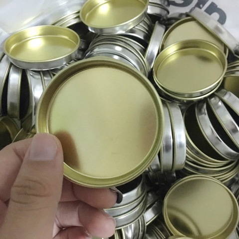 Flat tin lid